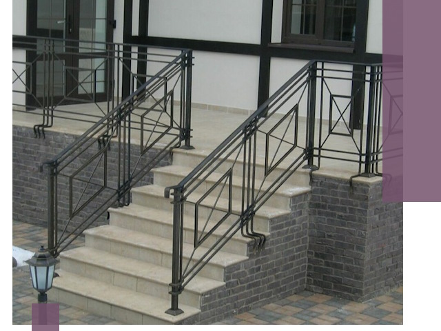 Перила для крыльца в Кирове — монтаж, изготовление и установка