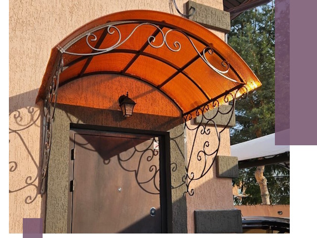 Демонтаж козырьков в Кирове быстро и безопасно