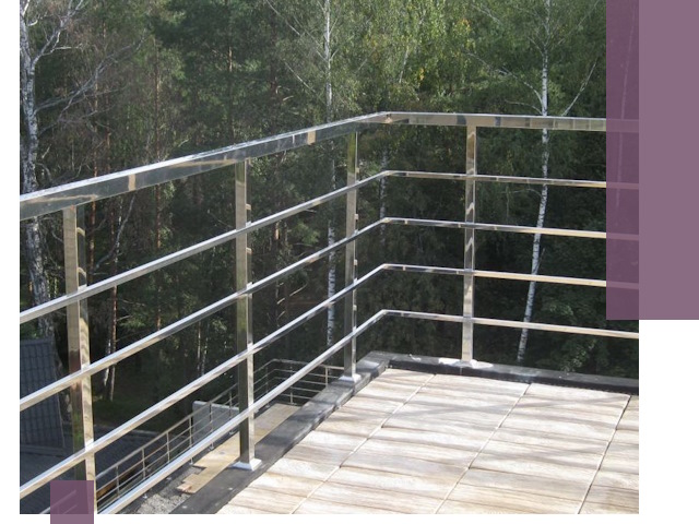 Парапеты из нержавеющей стали в Кирове — изготовление и монтаж